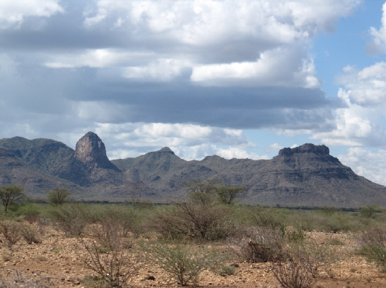 Berge bei Lokiriama Turkanasee