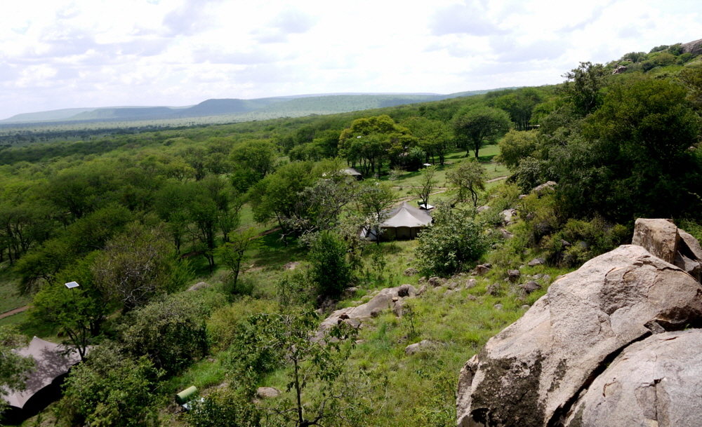  Serengeti Pioneer Camp 